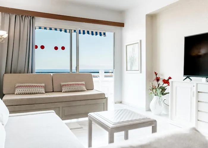 Club Atlantis Ocean View Апартаменти Адехе