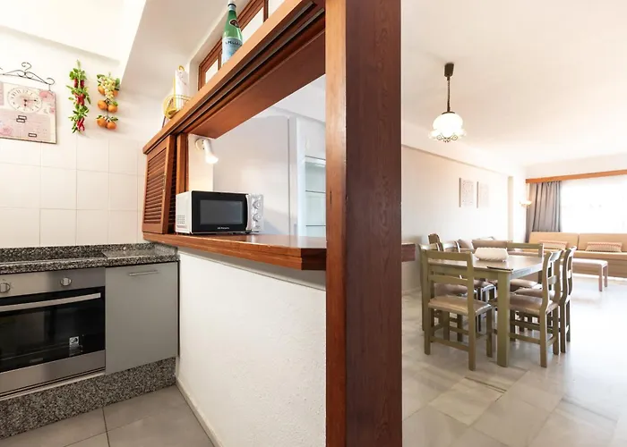 Апартаменти Club Atlantis Ocean View 4*