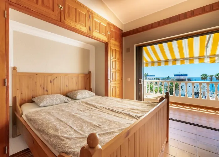 Club Atlantis Ocean View Апартаменти 4*